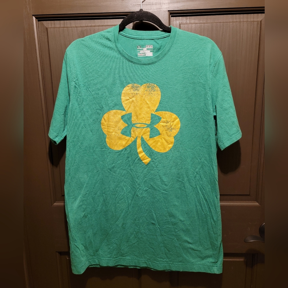 Med Irish green Mens Under Armour short sleeve tee shirt